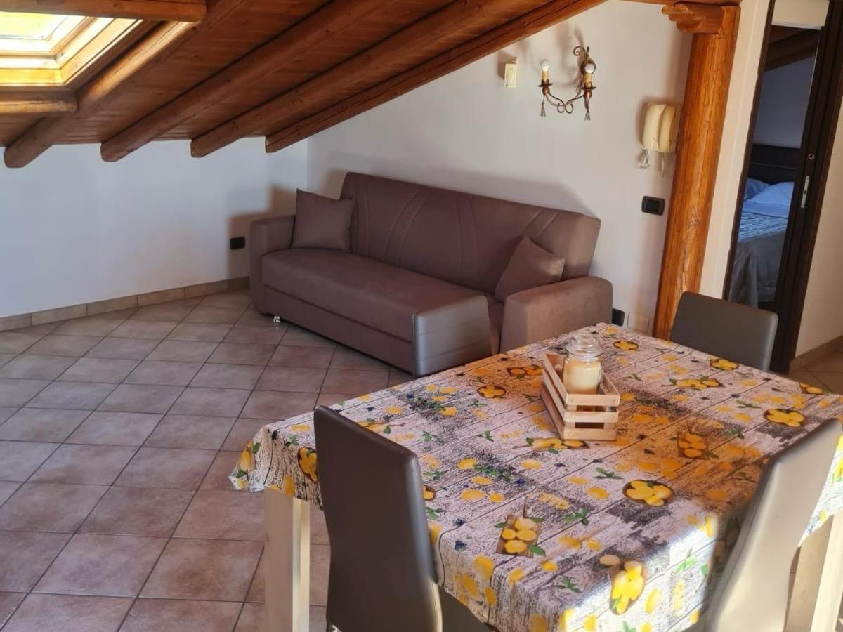 Casa Vacanza Lmt Aci Catena 外观 照片