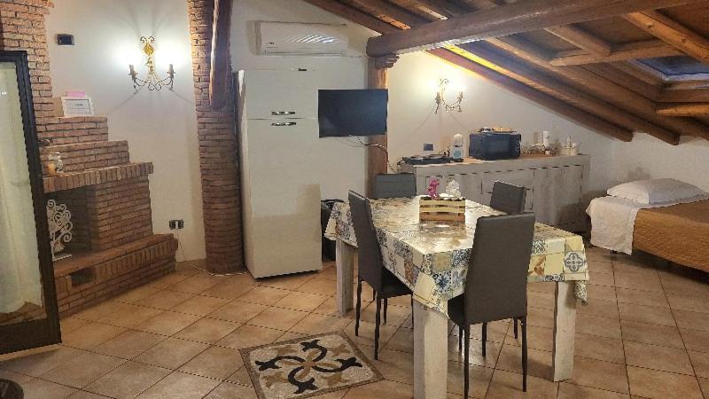 Casa Vacanza Lmt Aci Catena 外观 照片